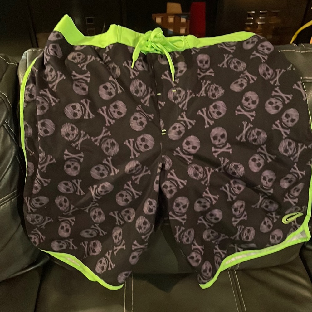 Men’s Beach Skull Swim Shorts - Large